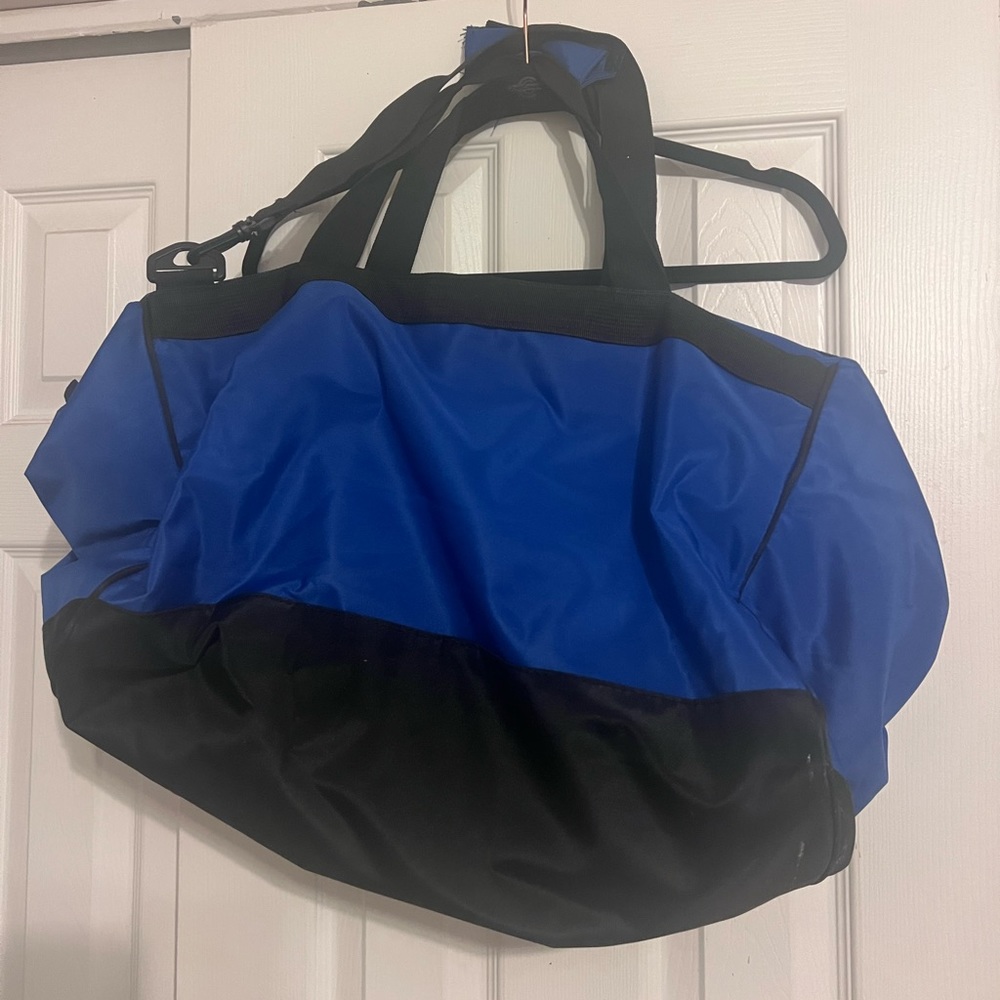 BMW DUFFLE BAG - Picture 6 of 8